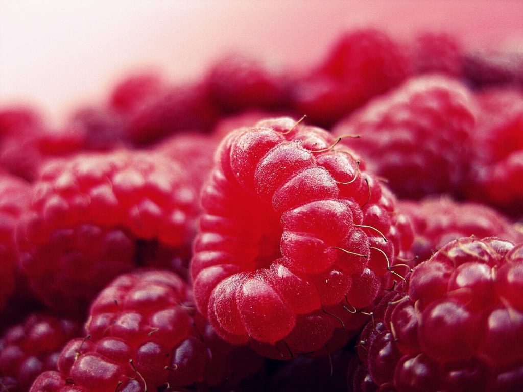 Raspberries of any color provide nutrients that improve sports performance. 